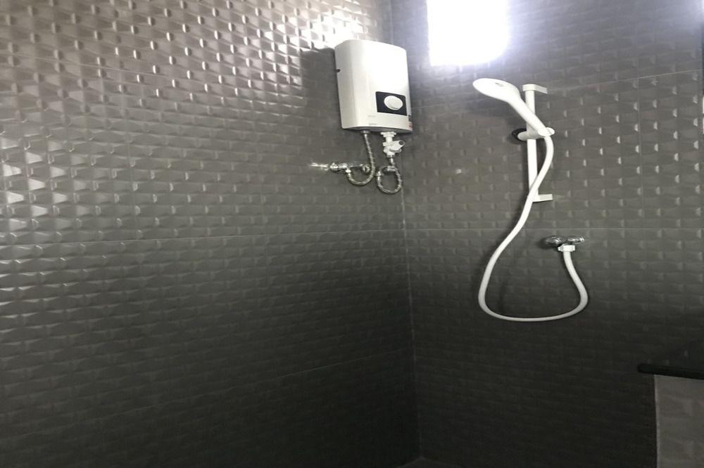 Lopburi Residence Hotel エクステリア 写真