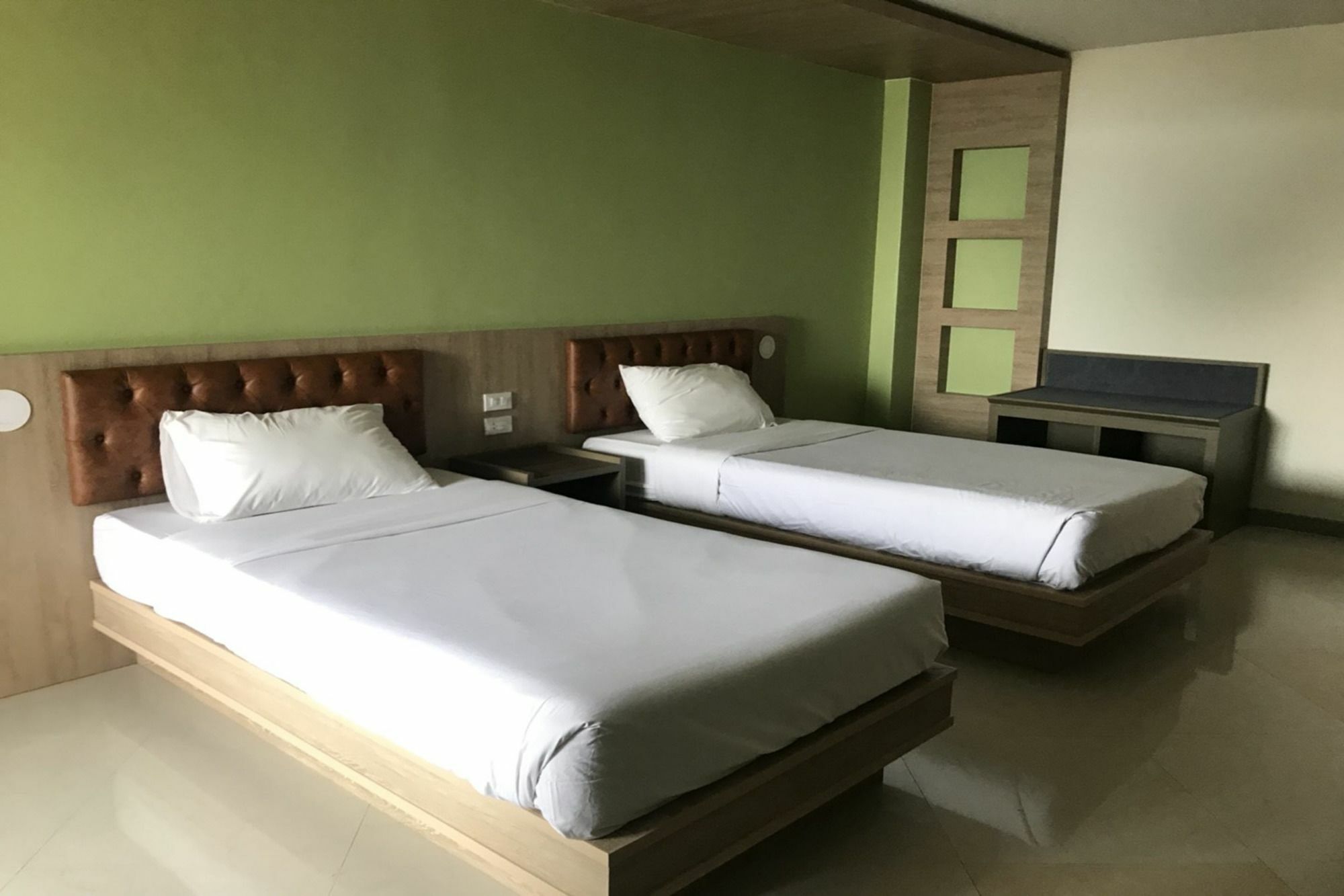 Lopburi Residence Hotel エクステリア 写真