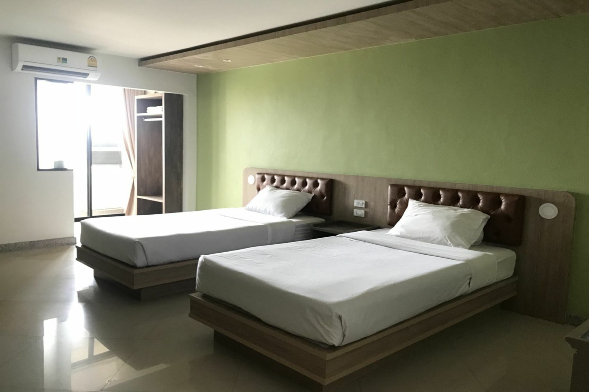 Lopburi Residence Hotel エクステリア 写真